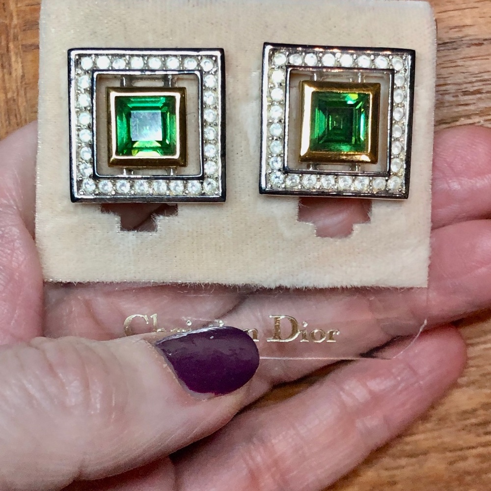 Christian Dior Emerald Green & Ice Clear Chrystal V-Necklace & Earring Set Vtg. - Picture 3 of 14